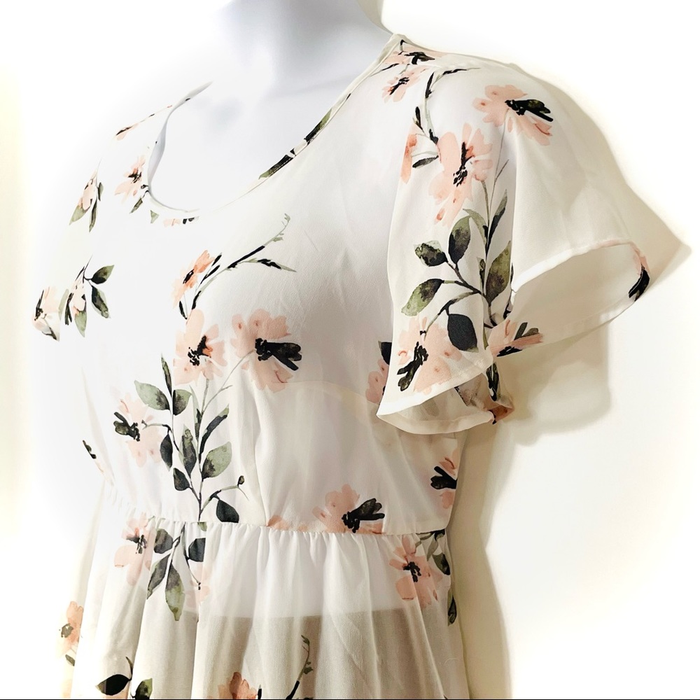 Torrid EUC size 00 hi-lo floral sheer top
